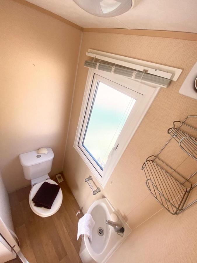 Luxury 2 Bedroom 2 Bathroom Caravan-Small Sofa 1 Pers Saint Osyth Esterno foto